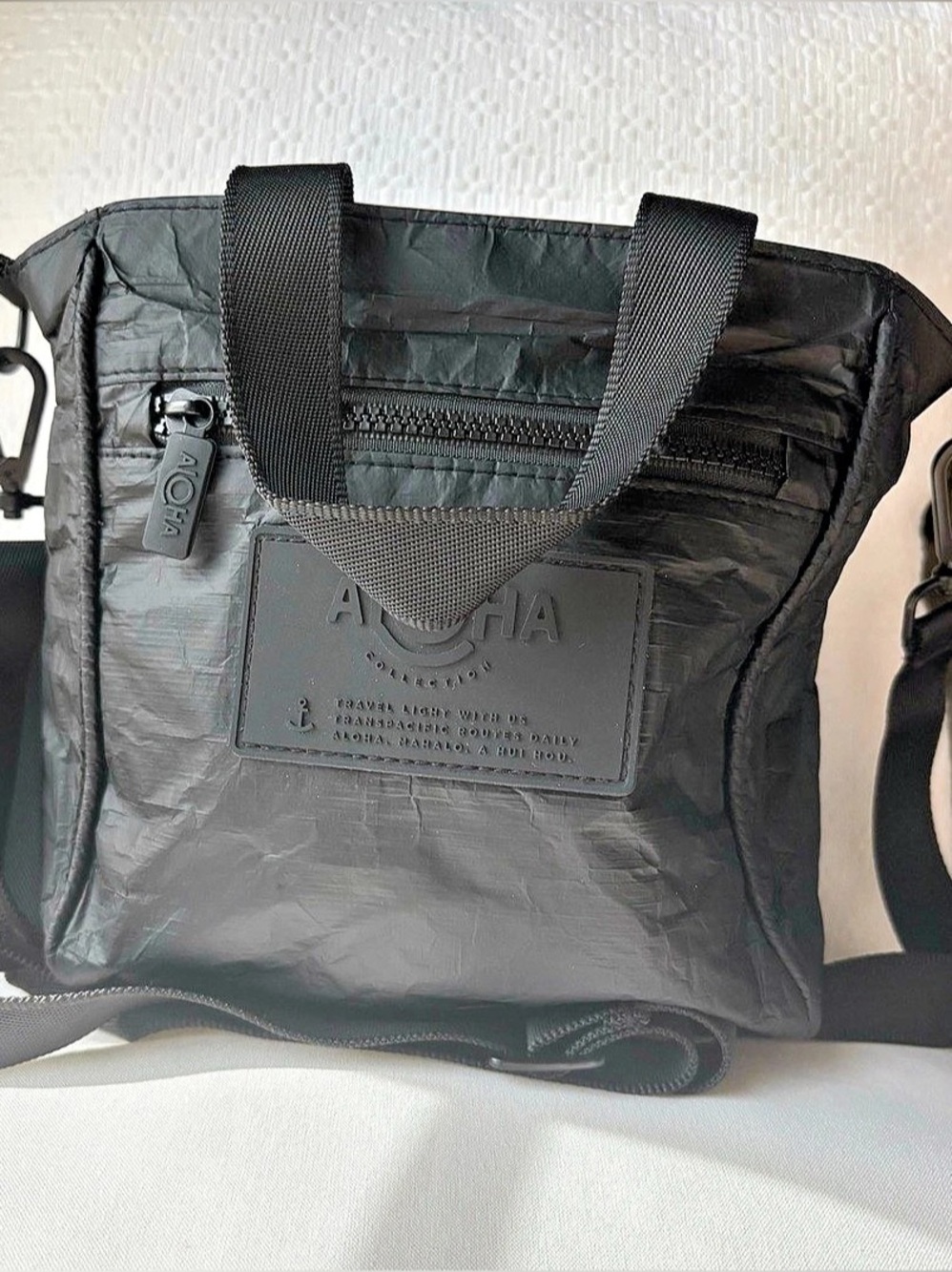 Aloha Collection Crossbody Bag Tote in Black